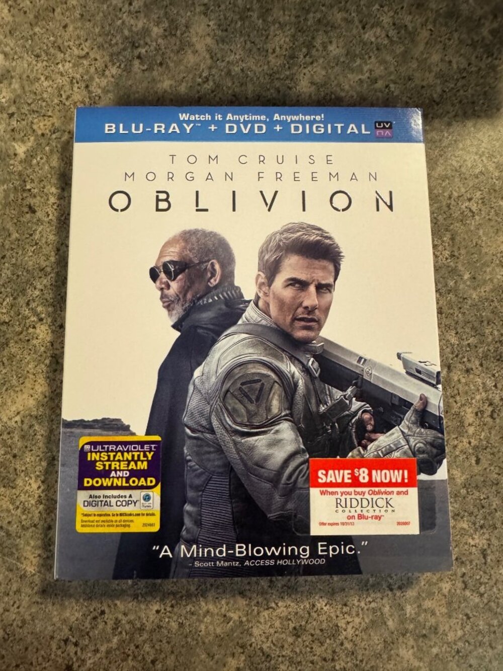 Oblivion Blu-Ray + DVD + Digital Combo Pack Starring Tom Cruise & Morgan Freeman